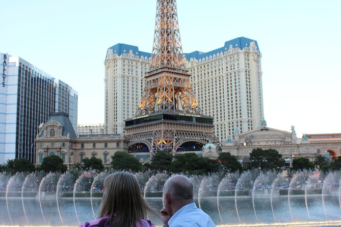 1.5-Hour Las Vegas Strip Limo Tour with Champagne and Photo Stops - The Bellagio Fountains and the value of a private photographer