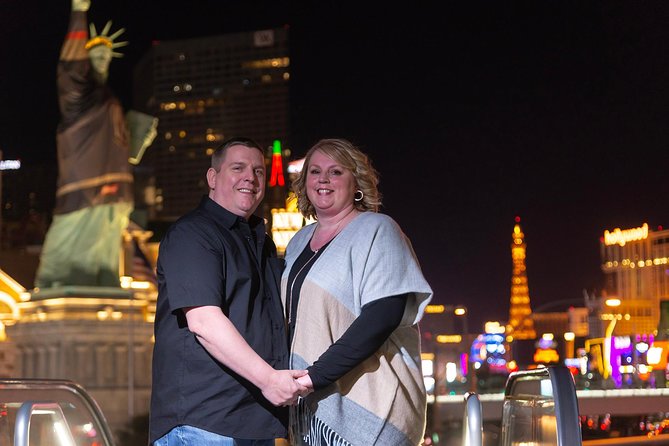 1 Hour Private Limo Photo Tour - What happens when you are picked up