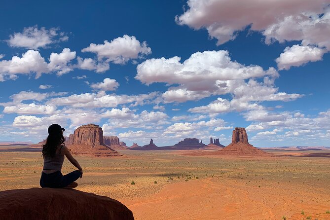 2-Day Grand Canyon, Antelope Canyon, Monument Valley and Sedona - Horseshoe Bend: a short walk to a big river view