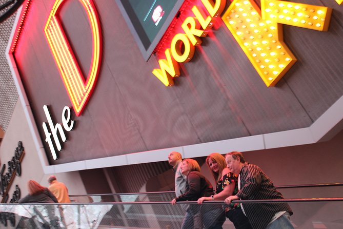 2-Hour Fremont Walking Tour with Photos and Champagne - Is $119 a good price for a two-hour private walk?
