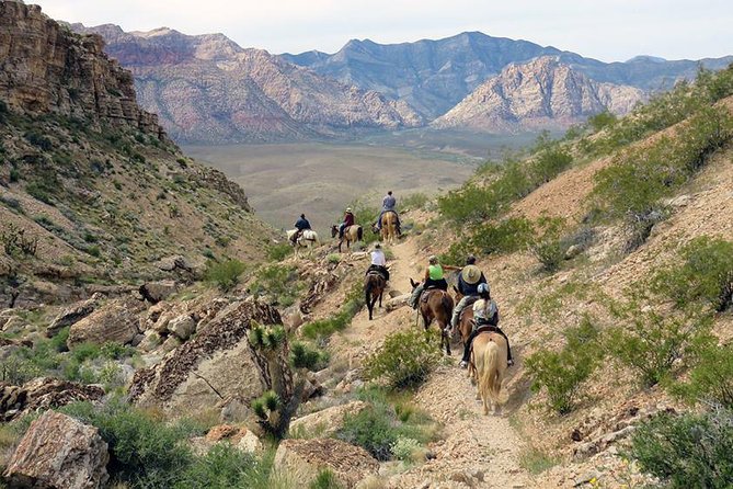 2-Hour Horseback Riding through Red Rock Canyon - Clothing, comfort, and safety