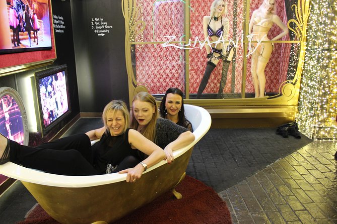 2-Hour Vegas Strip Walking Tour with Photos,Champagne & Vintage Vegas Goody Bags - The Cosmopolitan: bold interiors and the famous chandelier