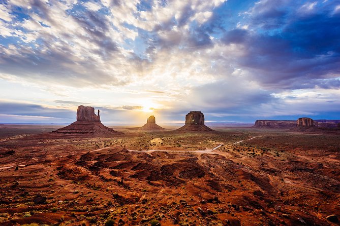 3-Day Tour: Zion, Bryce Canyon, Monument Valley and Grand Canyon - Four icons, one very full road trip