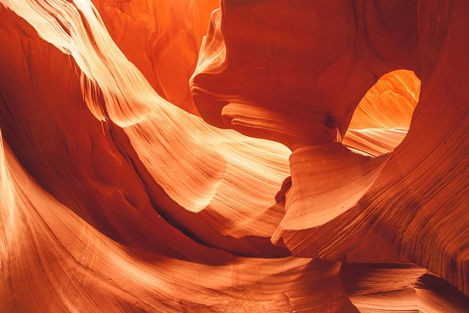 Antelope Canyon and Horseshoe Bend Small Group Tour from Vegas - Wahweap Overlook and Lake Powell