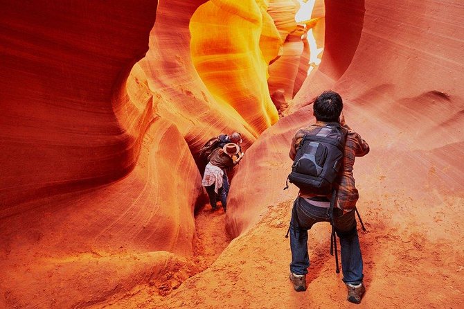 Antelope Canyon and Horseshoe Bend Small Group Tour from Vegas - Meals, water, and the practical details