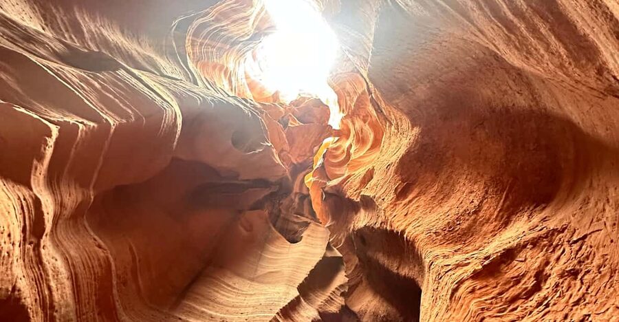 Antelope Canyon and Horseshoe Bend Vip small group tour - What the small van changes