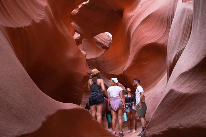 Antelope Canyon Luxury Private Tour from Las Vegas - A 6:00 a.m. start and a long ride east