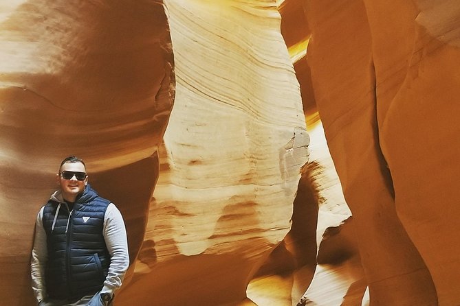 Antelope Canyon X and Horseshoe Bend from Las Vegas - Horseshoe Bend and the short walk to the river view