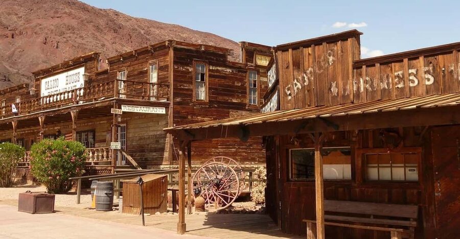 Around Las Vegas Tour VIP Small Group tour From Las Vegas - Boulder City and the Boulder Dam Hotel