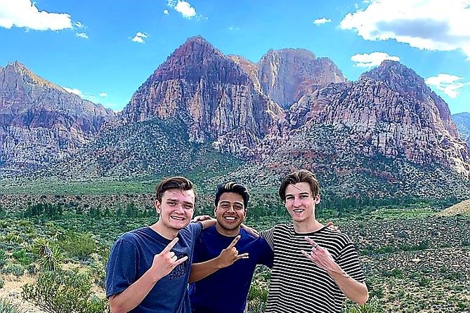 Award Winning Red Rock Canyon Tours - The Scenic Loop packs five viewpoints into 13 miles