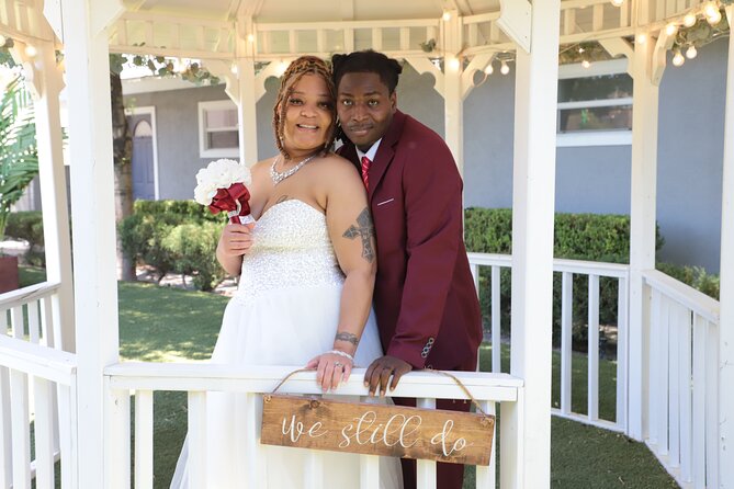 Basic Vow Renewal Ceremony Package - Timing your ceremony in a Las Vegas visit