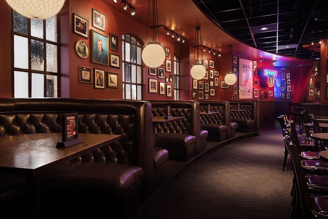 Brad Garrett's Comedy Club at MGM Grand Hotel and Casino - Who will enjoy this comedy club most