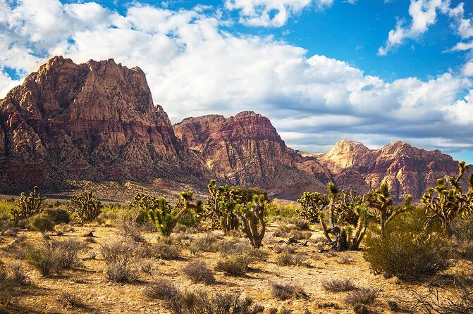 California Desert, Red Rock Views and Seven Magic Mountains - A colorful start at Seven Magic Mountains