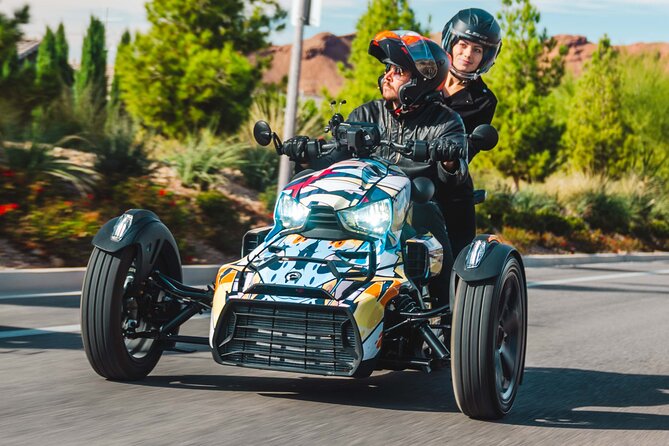 Couples Private Guided Red Rock Canyon Tour On A CanAm Trike - A serious safety briefing with a friendly payoff