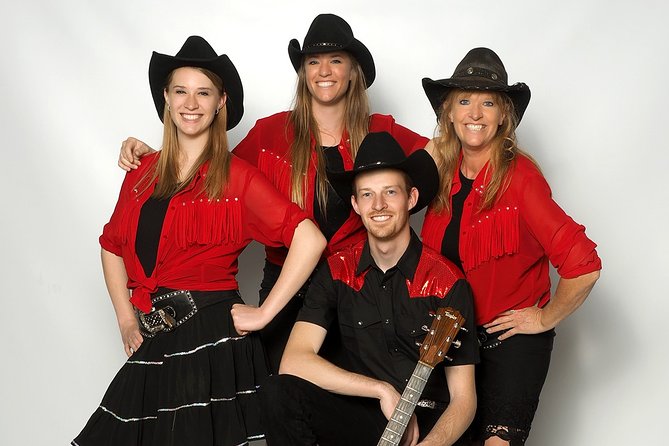 "Cue the Country" show & dinner at Firelight Barn in Henderson - A western dinner show in a real neighborhood venue