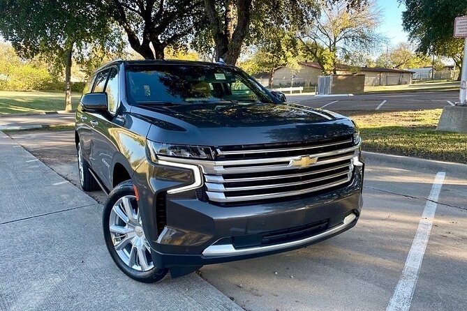 Departure Transfer: Las Vegas to Airport LAS in Luxury SUV - Meeting your chauffeur at the hotel