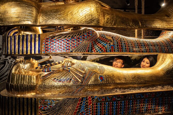 Discovering King Tut's Tomb at Luxor Hotel and Casino Las Vegas - Following Howard Carter into Tutankhamun’s tomb