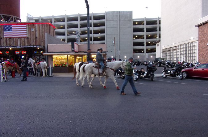 Downtown Las Vegas Evening Tour by Segway - Beyond Fremont Street: murals, chapels, and city stories