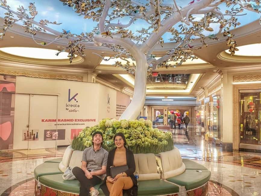 Explore Must-See Spots: Las Vegas Strip Walking Tour - Flamingo Wildlife Habitat, an unexpected quiet corner