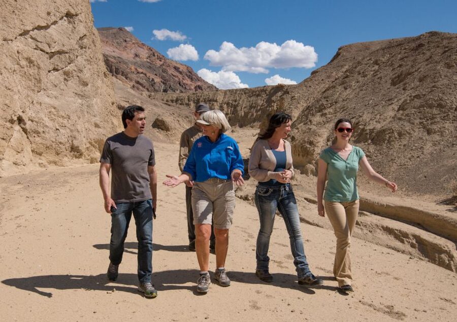From Las Vegas: Death Valley Trekker Tour - Lunch, rest stops, and the practical rhythm of the day