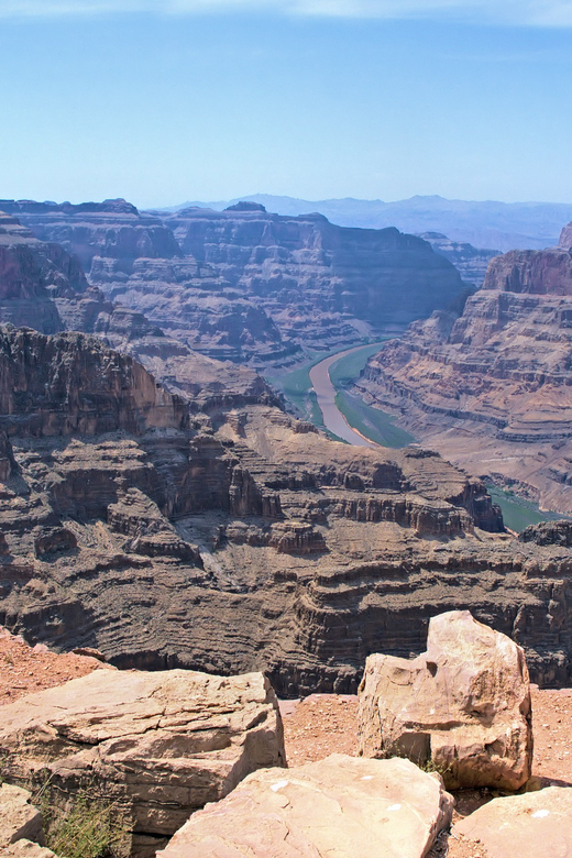 From Las Vegas: Grand Canyon West Rim Airplane Tour - Lake Mead and Hoover Dam come before the canyon
