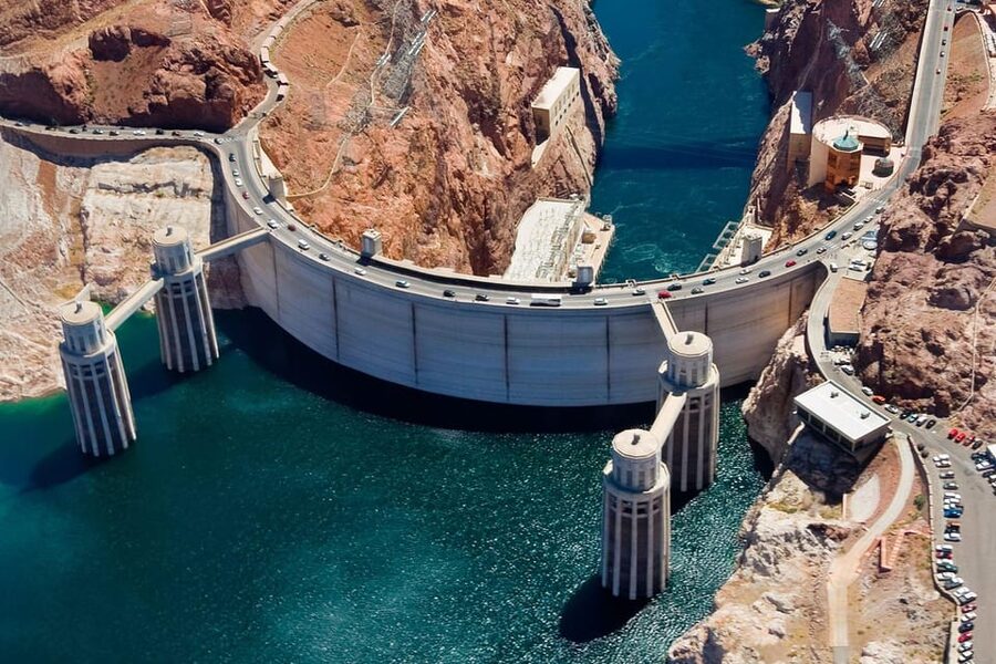 From Las Vegas: Grand Canyon West Rim Helicopter Tour - The Mojave Desert fills the return flight