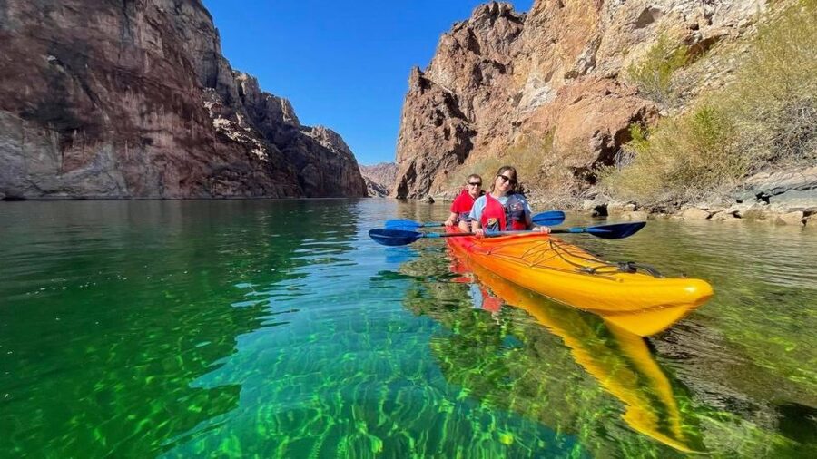 From Las Vegas: Kayak Rental with Shuttle to Emerald Cave - How the guides shape the day
