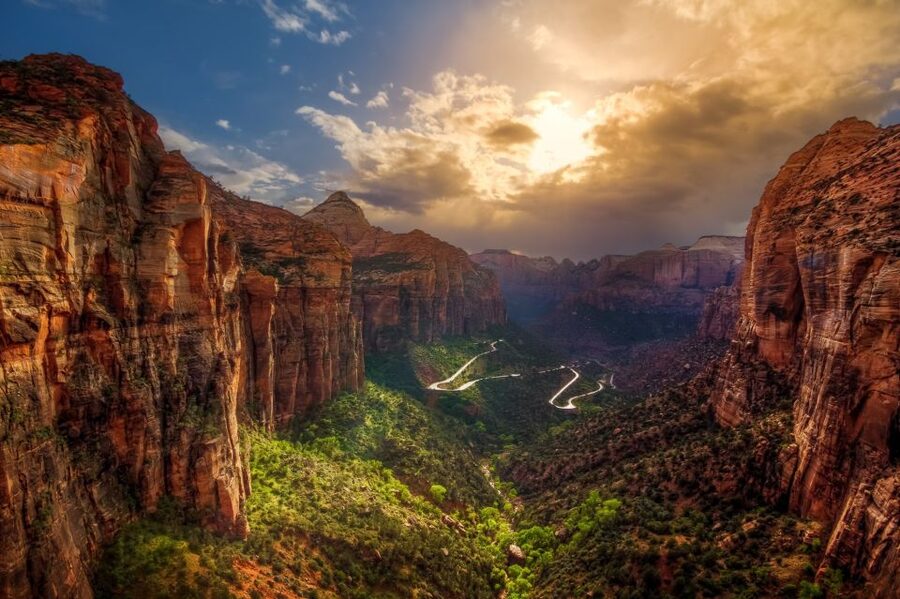 From Las Vegas: Zion and Bryce Canyon Day Trip with Pickup - What the guides add to the day