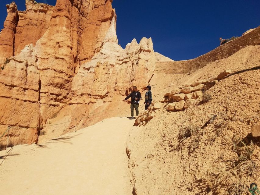 From Las Vegas: Zion and Bryce Canyon Guided Day Tour - Queen’s Garden and the value of two hours