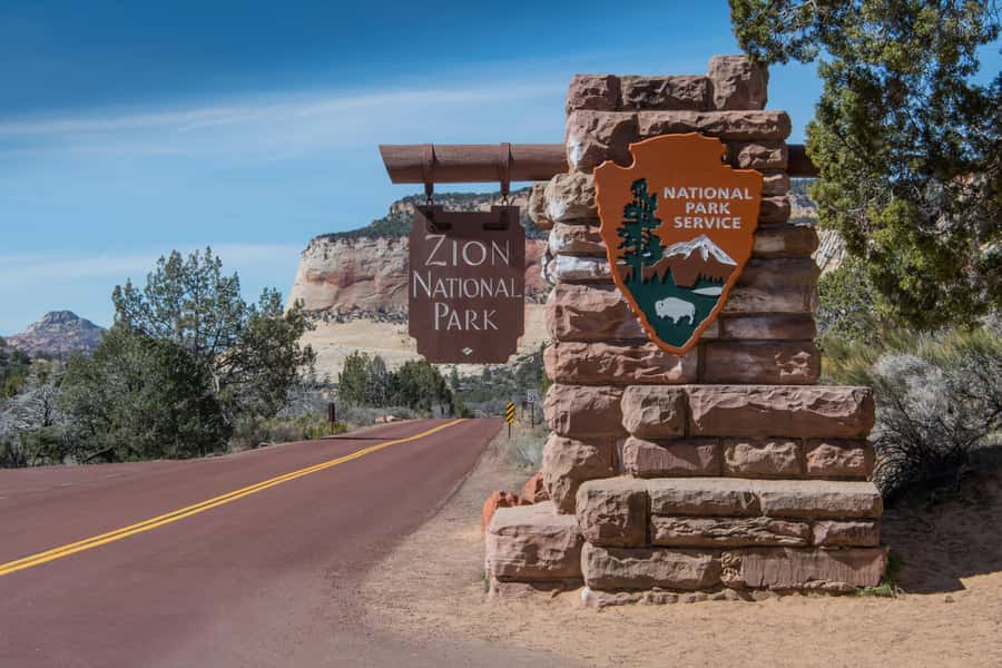 From Las Vegas: Zion National Park Day Trip - First views at the Zion-Mount Carmel Tunnel