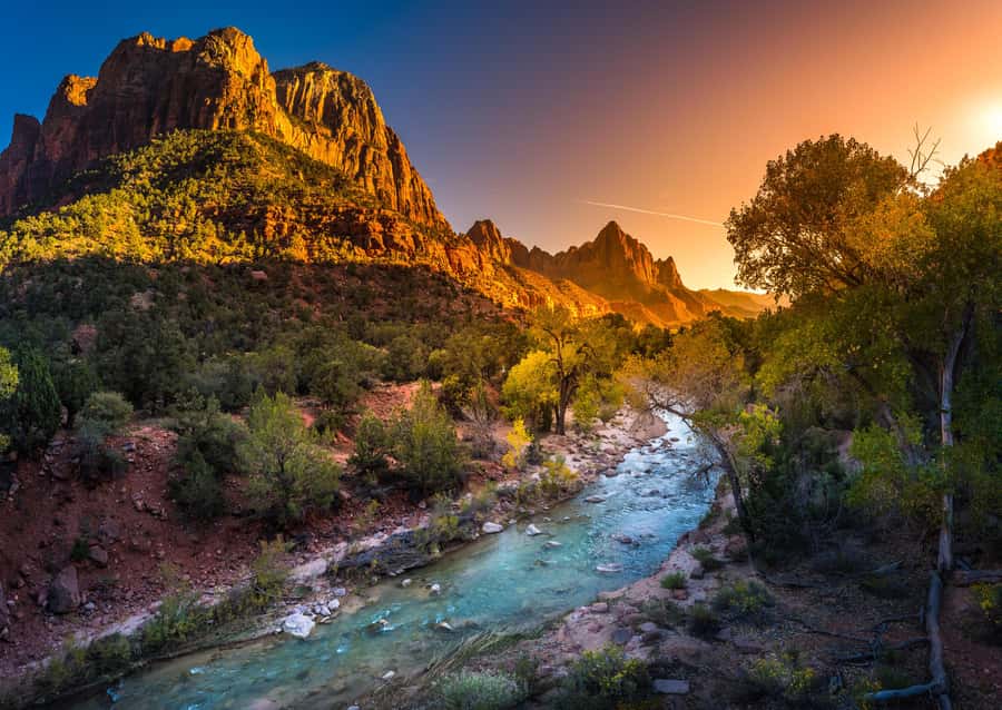 From Las Vegas: Zion National Park Day Trip - Zion Visitor Center: useful context before the walk