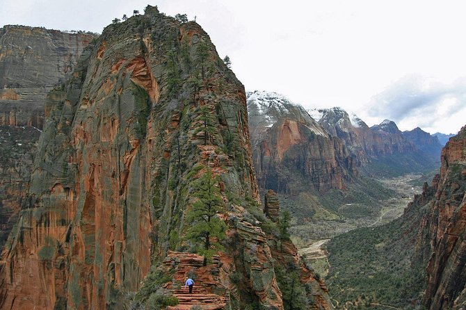Full-Day Zion National Park Tour from Las Vegas - The Virgin River Gorge is worth watching through the window
