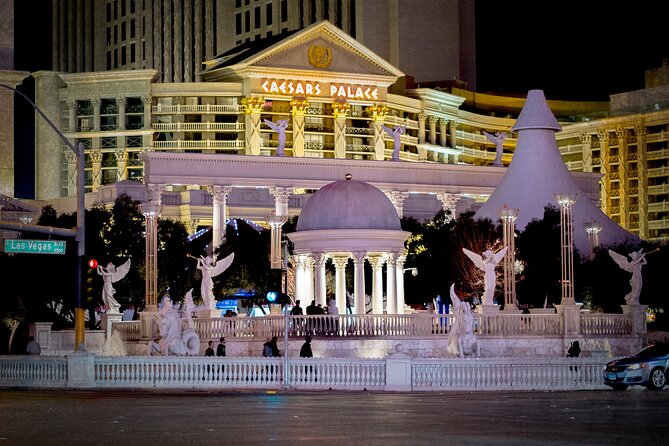 Gangsters, Glitz, and Gore Las Vegas Ghost Tour - Hearing the Story Above the Strip