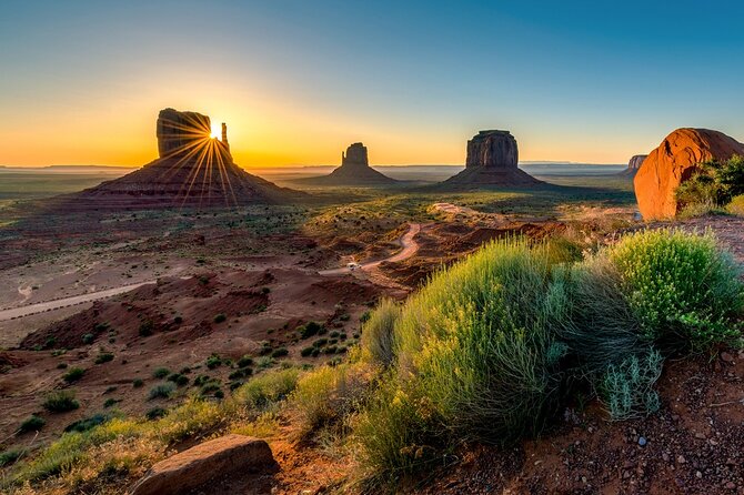 Grand Canyon: 4-in-1 Grand Circle Two-Day Private Tour from Las Vegas - Day one: Lake Powell, Horseshoe Bend, and Antelope Canyon
