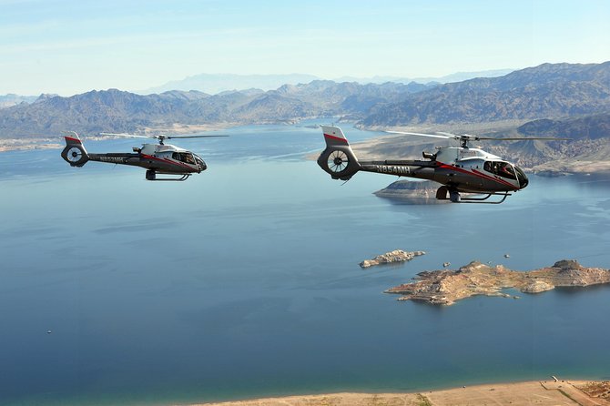 Grand Canyon Deluxe Helicopter Tour with Landing from Las Vegas - The return flight over Las Vegas