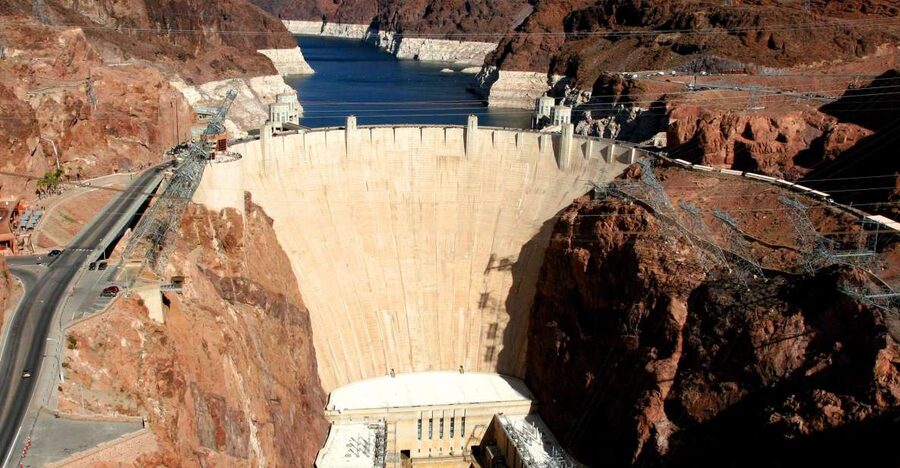 Grand Canyon West & Hoover Dam Combo Tour - Walking across Hoover Dam into Arizona