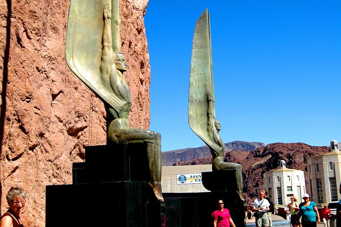 Grand Canyon West plus Hoover Dam VIP Day Tour from Las Vegas - What the guides add to the day