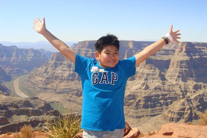 Grand Canyon West Rim by Coach with Helicopter Tour and Meals - What the $530 price buys you