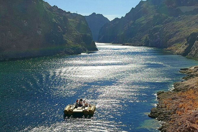 Grand Celebration Helicopter Tour with Black Canyon Rafting - A big Southwest day from Las Vegas