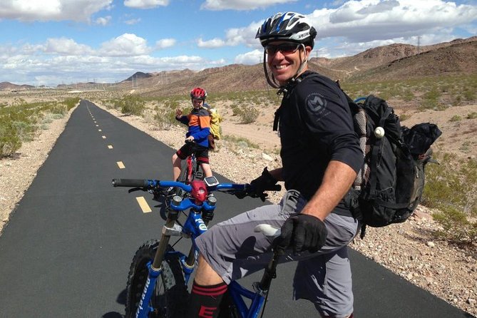 Guided or Self-Guided Road Bike Tour of Red Rock Canyon - Why Red Rock Canyon works so well by bike