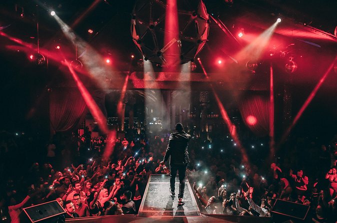 Hip Hop Party Bus Club Crawl - A party bus night built around big-name clubs