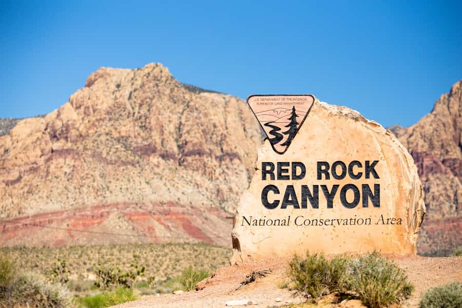 Hoover Dam and Red Rock Canyon Combo Tour - What the guides add