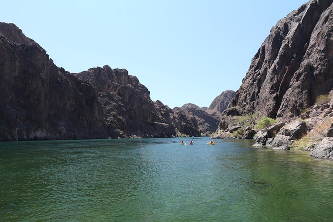 Hoover Dam & Black Canyon Full-Day Guided Kayak Tour - What to wear and pack