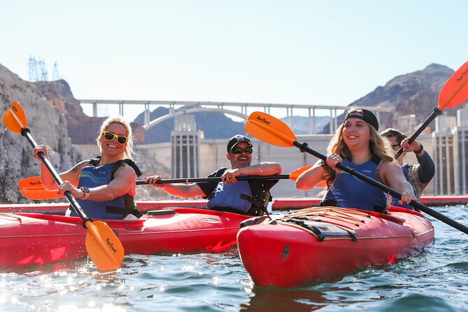 Hoover Dam Discovery Kayak Tour with Lake Mead Views - Learning the kayak before the cliffs close in