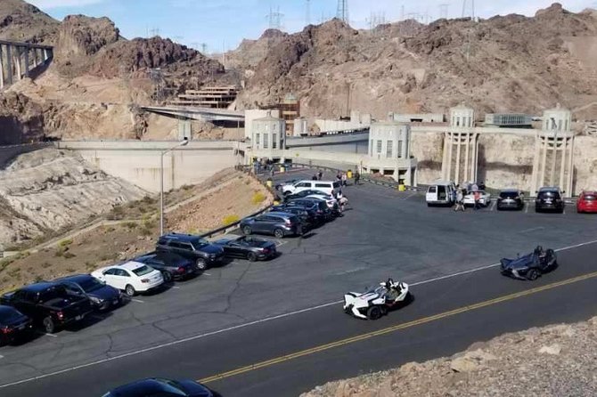 Hoover Dam Highlights Tour from Las Vegas, WiFi - Ninety minutes on top of Hoover Dam