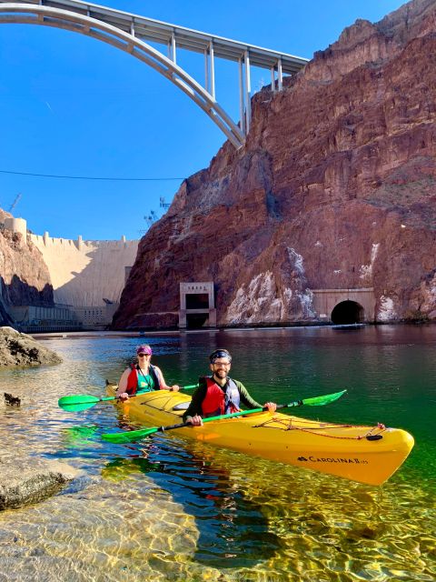 Hoover Dam Kayak Tour & Hike - shuttle from Las Vegas - From Las Vegas to the Colorado River