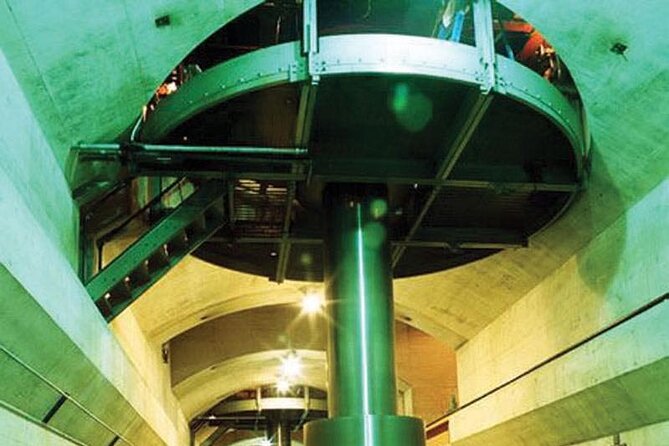 Hoover Dam Power Plant tour - What the 3.5-hour Hoover Dam visit includes