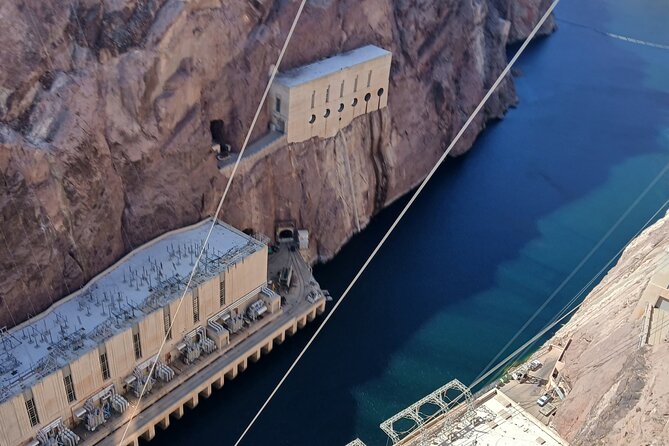 Hoover Dam Powerhouse Tour - What you can do at the dam