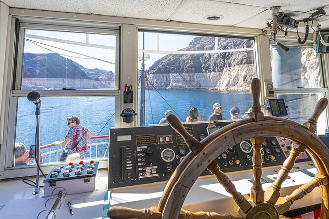 Hoover Dam Sightseeing Cruise on Lake Mead - Food, drinks, and small comforts onboard