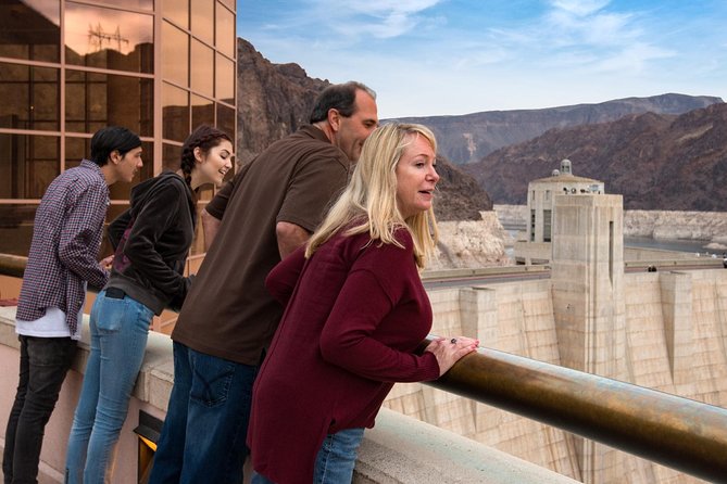 Hoover Dam Top-to-Bottom Tour—Dam Walk, Powerplant & River Float - Lunch, snacks, and the six-and-a-half-hour schedule